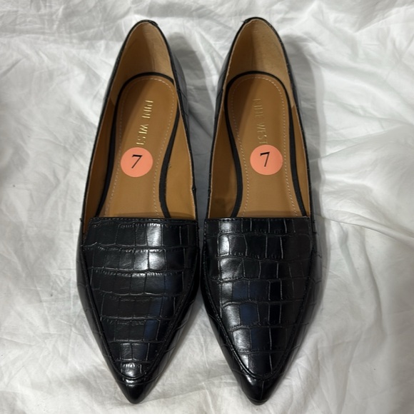 Women’s Nine West Black Faux Alligator Leather Loafer flats. Size 7. - Picture 2 of 11